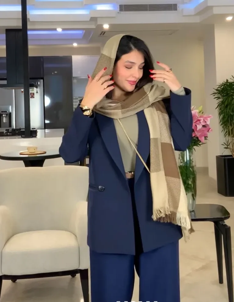 coat kelasik sormei مانتو کتی کوتاه سرمه ای