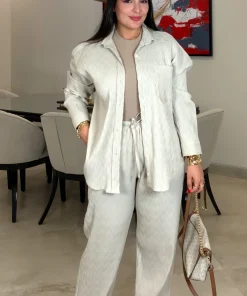 شلوار زنانه پلیسه کرم